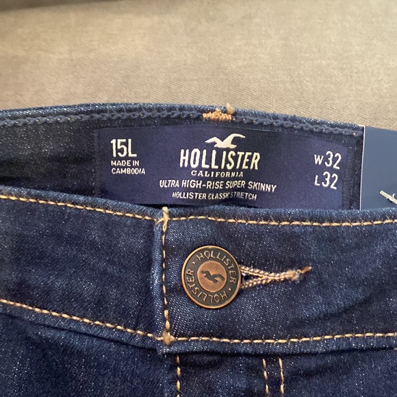 Hollister Denim - Woman’s skinny dark blue jeans size 16